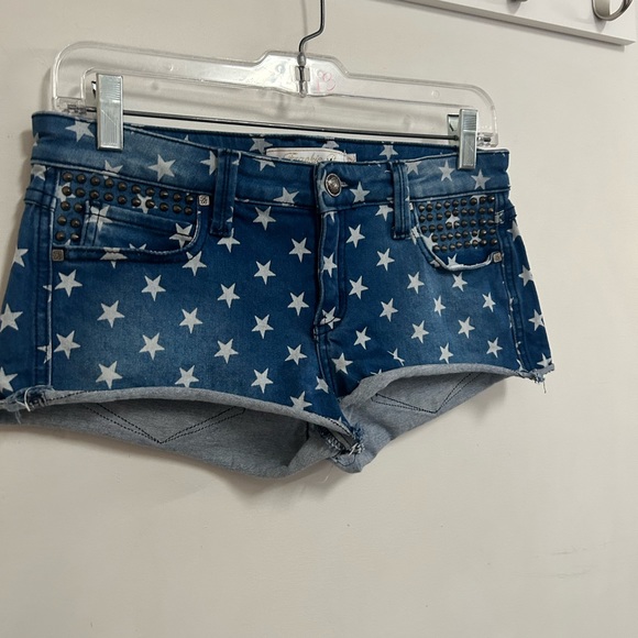 Star Spangled Short in Blue Star
Frankie B. Jeans - Picture 3 of 9